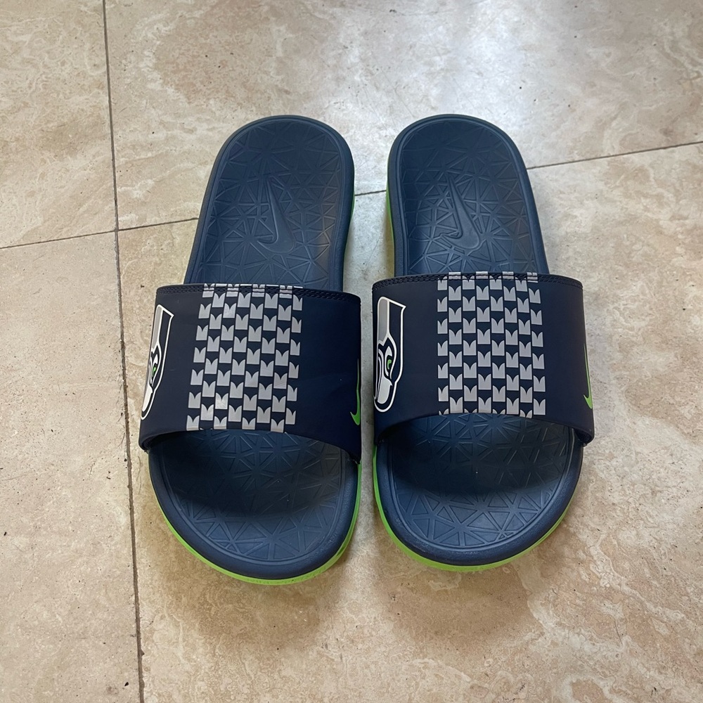 Nike NFL Men's Seattle Seahawks Slide Sandals